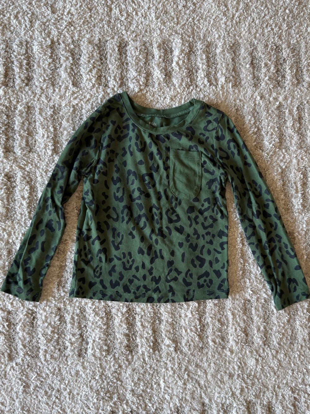 Kyte BABY Green Leopard-Print Long Sleeve Pocket Tee